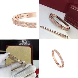 Oro 2024 femmina in acciaio inossidabile coppia di bracciale larghezza bracciale 7 mm diamond San Valentines GIRMAGIONALE GIOVELLI DESIGNO BRACETHETQ7 Q7 QUALITÀ ORIGINALE