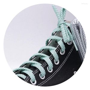 Parti di scarpe da 7 mm top piatto riflettente Shoelace alla moda di tendenza piuttosto splendente Shoestring in leggera camminata che corre shoot sport lacci personalizzati