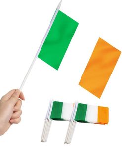 Баннерные флаги Ирландия мини -флаг рукой, удерживаемой маленькой миниатюрной ирландской гражданины на устойчивых к палке, устойчивые к ярким цветам Hibernian 5x Packing27021114