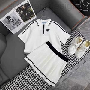 Designer de vestido de duas peças Nanyou New Polo Polo Polo de manga curta Moda versátil Top embrulhado Hip dobrando saia de ajuste Slim Set A9wm