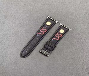 Läderklocka Band Designer Straps For 38mm 40mm 41mm 44mm 45mm Series 1 2 3 4 5 6 7 Letter Arvband Watchband 2210313Z1063910