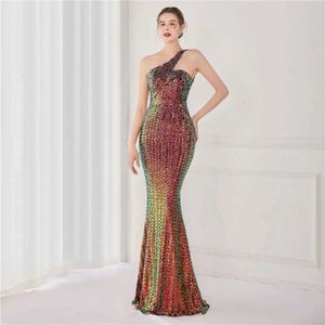 Runway Dresses Yidingzs Women 2022 New Design Slash Neck Party Maxi Dress One Shoulder Sequin Evening Dress Long Prom Dress 18891 Y240426