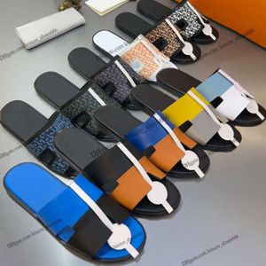 2024 Top Designer Men Slippers Дизайнерские кожаные сандалии.
