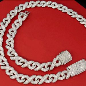 Fin hiphop smycken halsband 925 Sterling Silver VVS D Color Hip Hop Moissanite Diamond Infinity Link Chain