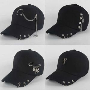Boll Caps Fashion Hip Hop Cotton Baseball Cap Creative Piercrs Punk Vuxen Casual Solid Justerbar unisex hatt Snapback Hats J240425