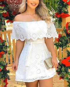 Hollow Out White Dress Women Summer Off Shoulder Lace Up Mini Fashion Splicing Holiday Long Dresses 240418