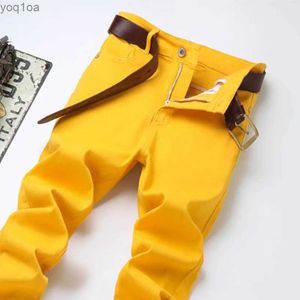 Мужские джинсы мужские джинсы джинсы с модным дизайном эластичным ультратонким ультратонким корейским повседневным красный желтый розовый молодеж
