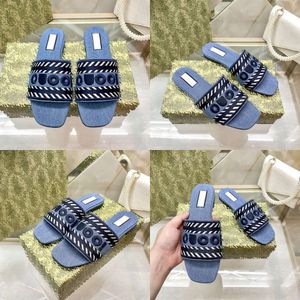 Designer de sandálias Slippers vintage Blue Blue Beach Sapatos planos casuais Summer Summer outono MULES SCRIP