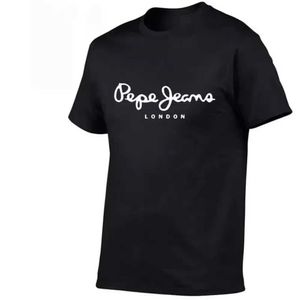 T-shirt maschile 2024 Magnello estivo Maglietta di lusso Summer Mens Harajuku Street Womens Sleo Short Short Short Shorted T-shirt Abbigliamento da uomo J240426