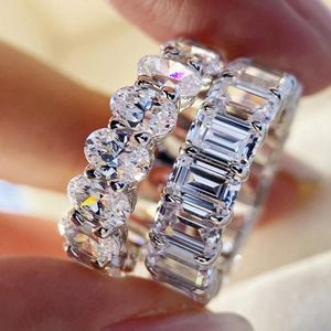 Pierścionki ślubne Osobowość Szmaragdowa Cut Moissanite Row Ring Ring Trendy Bands Women Geometric296d