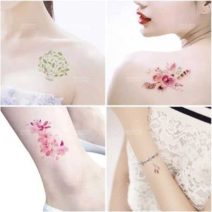 Tattoo Transfer 30pcs/set Tattoo Temporary Flower Heart Butterfly Fake Tattoos Stickers for Women Ladies Summer Party Hand Wrist Chest Arm Leg 240427
