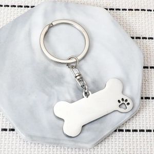 犬のアパレルラウンドメタルペットネームプレートキーリングかわいいキーチェーンdiyジュエリーペンダント1pc