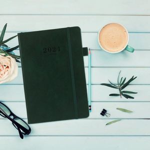 Almanac Daily Office Planner A5スケジュールノートブック（Green-A5）1PC日からページ日記ノートブックメモ帳