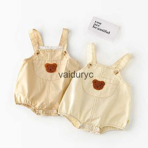 Overaller sommar baby bodysuits småbarn flickor pojkar en bit björn broderikläder h240509