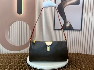 Låshuvud Underarm Bag designer handväska kvinnor crossbody väska klassisk gammal blomma bokstav axelväska blixtlås plånbok designer guld hårdvara mobiltelefon fickväska