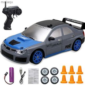 Electric/RC CAR 2.4G RC CAR с светодиодными светильниками 4WD Дистанционное управление Дрифт -автомобиль Профессиональная гоночная игрушка GTR Model AE86 Childrens Christmas Giftl2404