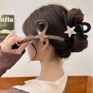 Klämmor Temperament Frosted Pearl Star Hairclip Female Large Shark Clip Trendy Hair Clip Eesthetic Y2K Hair Accessories for Women Y240425