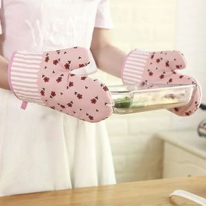 new 1Pcs Hot Oven Mitts Baking Anti-Hot Gloves Pad Oven Microwave Insulation Mat Baking Kitchen Tools hot gloves for baking