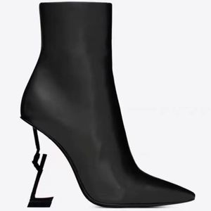 Opyum Ankle Boots 뾰족한 발가락 특별 모양 모양의 힐 10.5cm 여자 여자 디자이너 가죽 스웨이드 단독 패션 부티 신발 팩토리 0122
