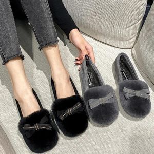 Scarpe casual Ins pelliccia di pelliccia a prua inverno inverno donna donna shearling appartamenti flui di peluche caldi peluche femminile di grandi dimensioni 35-43