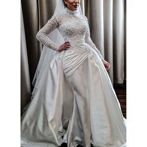 Perlenhalskleider Perlen Hochzeit Dubai Lange High Sleeves Weiße Satin Brautkleider Abnehmbarer Zug maßgeschneiderte Braut Mermaid Robe de Mariee
