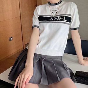 2024 designer brand high version of medieval fashion style short-sleeved fashion art style bosom letters age-reducing shirt, size S-XL