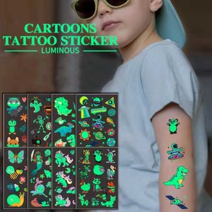 Trasferimento tatuaggio 8pcs tatuaggi temporanei luminosi per bambini cartone animato unicorno glitter tatuaggio falso per bambini arte arte per bambino impermeabile impermeabile 240427