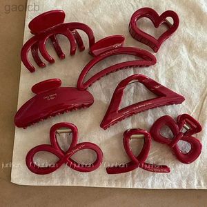 Клипы для волос Barrettes Retro Letters Love Form Shape Hair Clows Red Collect