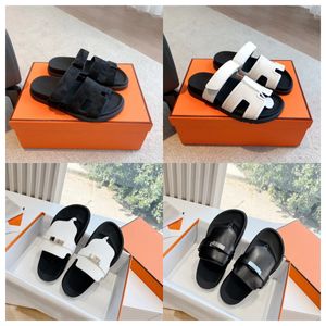 Kapcie Chypre Sandal Designer Sudery Flip Flip Flops Flops Flat Sandals Plaży komfort skóry cielęcy naturalny zamsz w brązowym czerni dla kobiet i mężczyzn