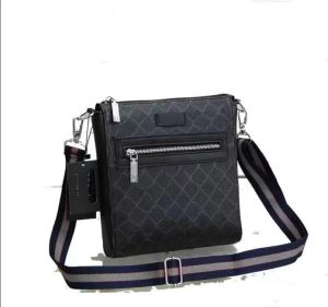 Cross Body High Quality Handväskor Kvinnor Damväskor Messenger Bag Pu Leather Pillow Female Totes Axel Handväska Storlek 27 cm