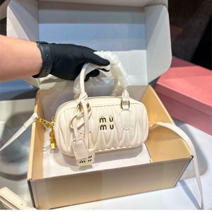 مصمم حقيبة يد Matelasse Bowling Bag Womens Hobo Luxury Handbags Cross Cross Cosmetic Bag Bag Designer أصلي حقيبة قابض من جلد الأزياء