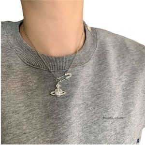 Designer Viviane Westwood Jewelry Empress Dowager Nanas Matching Pin Saturn Chain Necklace Personalized Fashionable Minimalist And Trendy Design Chain 2296