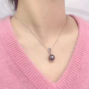 Swarovski Pendant Necklaces Pendant Necklaces Fashionable Minimalist And Pearl Necklace With Adjustable Collarbone Chain For Spring And Summer