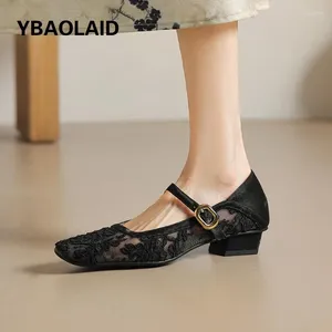 Scarpe vestito Chineses in stile ricambio con fibbia in pizzo Donne Donne Pompe Mary Janes Boat Pugna Strada Elegante festa della signora Elegante