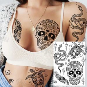 67qz Tattoo Transfer Lotus Henna Mandala Brust Temporäre Tattoos für Frauen Unterboob für Erwachsene Schmetterlingsschildkröte Löwe Gefälschte Tattoo sexy wasserdichte Tatoos 240427