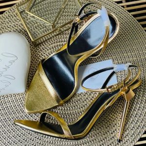 Luxury Designer Fords Sandals Металлический замок узкий словесный словесный сандаловый каблук с высоким каблуком на высоком каблуке