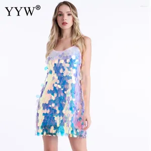 Vestidos casuais feminino tira tira lantejoulas brilhantes clubes de vestido damas à noite Summer Summer Festy Party Prom Dançarino Dançarino Apresentações Vestidos