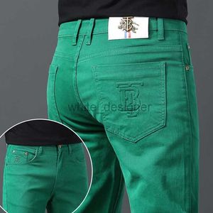 Jeans de grife para homens jeans de moda masculina Novo outono/inverno verde verde slim fit calças de pé pequeno de comprimento