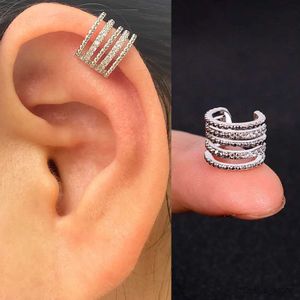 Charm 1Pc New Arrival Fashion Exquisite Rainbow Zircon Ear Cuff Earring for Woman Geometry Crystal No Piercing Ear Clip Summer Jewelry