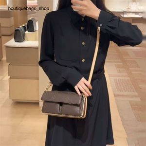 Luxury Designer Women's Bag Large Capacity Crossbody Commuting Single Shoulder Casual Mens