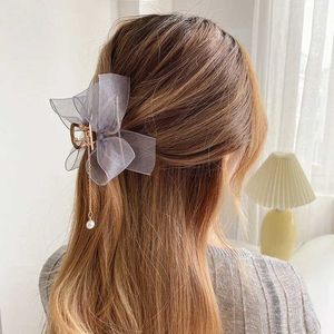 Clamps New Women Elegant Chiffon Bow Pearl Pendant Metal Hair Claws Sweet Hair Decorate Back Head Hair Clips Fashion Hair Accessories Y240425