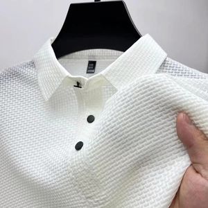 Roupas de marca Summer masculino lop-up hollow sleeved pólo camisa de seda de seda de seda respirável Moda de golfe sólido 240412