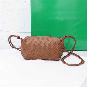 BotteVenets Shoulder Bag Loops Bag Woven 7a Luxury Bags Mini Camera Lamp Leather Zipper Closure Composite Suede Lining Handbags Women Fashionqq