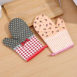 new Cotton Print Anti-High Temperature Gloves Microwave Anti-Scald Baking Gloves Kitchen Oven Heat Insulation Gloves kitchen gloves for