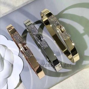 High-end Luxury H Home Bangle High version Kelly Pig Nose Half Diamond Bracelet Womens V Gold Rose Button Fashion Light Luxury