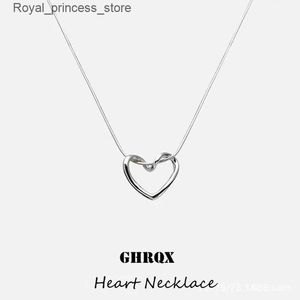 Pendant Necklaces New Heart Necklace Womens Clavicle Necklace Womens Jewelry Free Delivery Wholesale Q240426