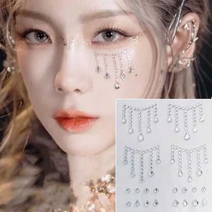 Tattoo Transfer Face Tattoo Eyeshadow Stickers Nail Stickers 3D Pearl Face Jewels Diamond Decoration Self Adhesive Body Brow Makeup DIY Beauty 240426