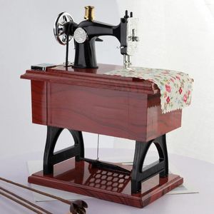 Dekorativa figurer Symaskin Musiklåda Ornament Retro Style Treadle Wind Up For Birthday Office Year Desk Wedding Wedding