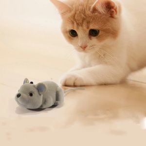 Toys Wireless Electric Remote Control Rat Plush RC Mouse Toy Hot Flocking Simulation Toys Rat for Cat Dog Joke Scary Trick Toys