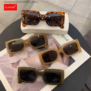 Sunglasses 2024 Colorful Sunshade Womens Small Sunglasses Black Fashion Square Glasses Retro Green Glasses Unisex Glasses Wholesale Q240426